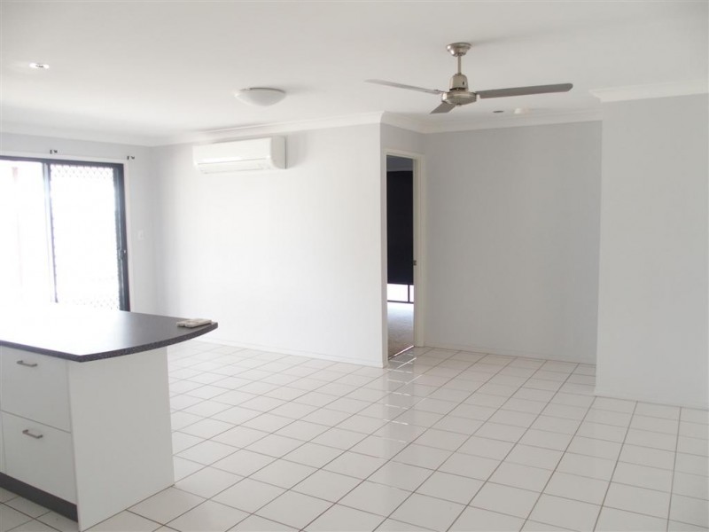 50 Mayfair Drive, Emerald QLD 4720