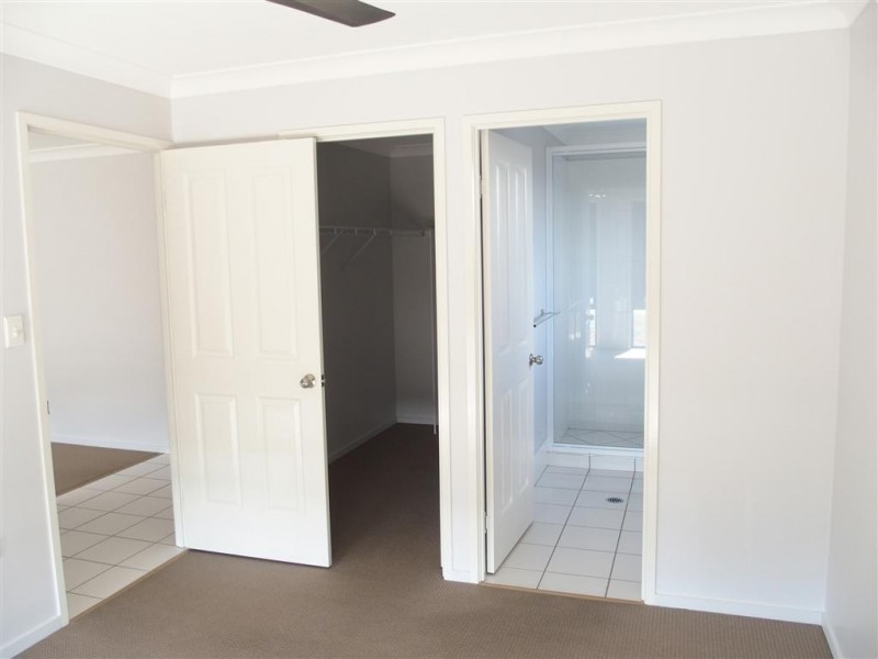 50 Mayfair Drive, Emerald QLD 4720