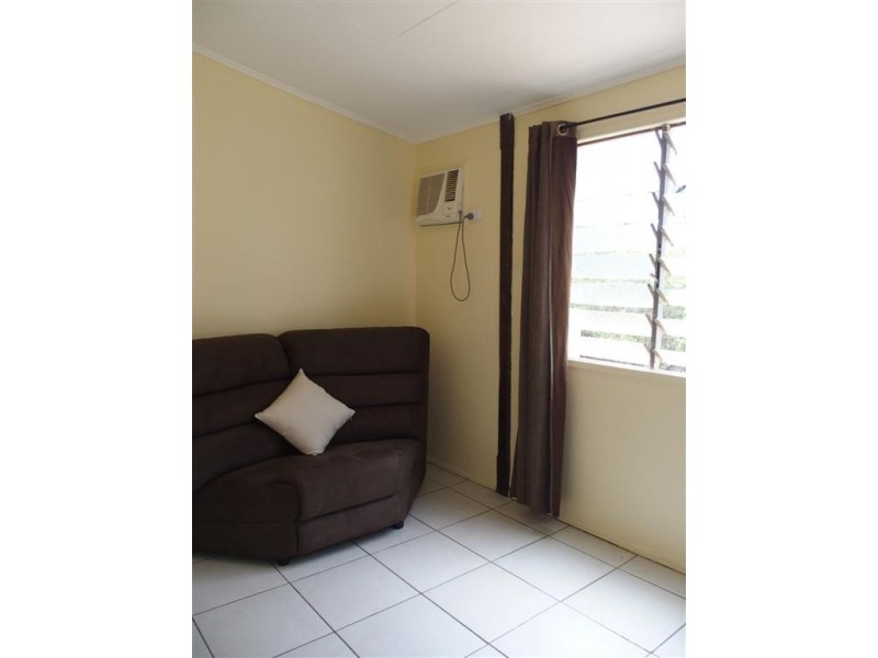 28 Silica Rd, Emerald QLD 4720