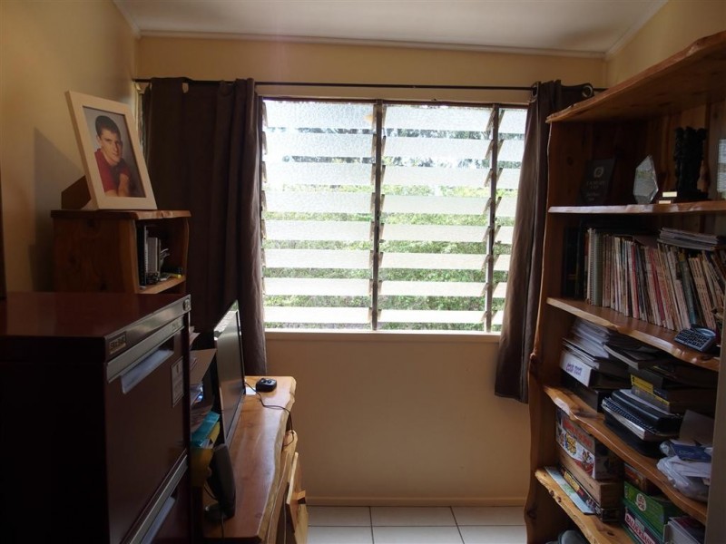 28 Silica Rd, Emerald QLD 4720
