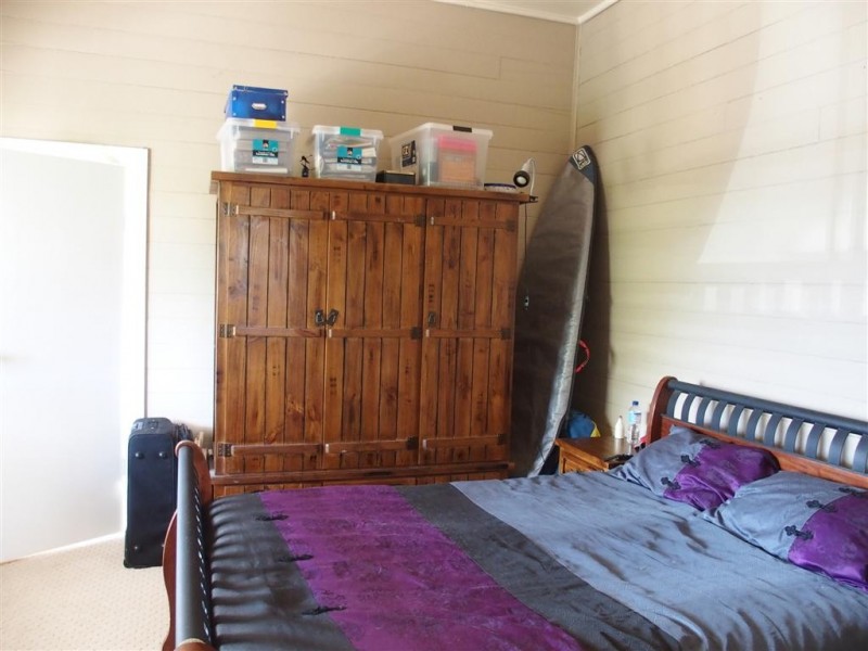 28 Silica Rd, Emerald QLD 4720
