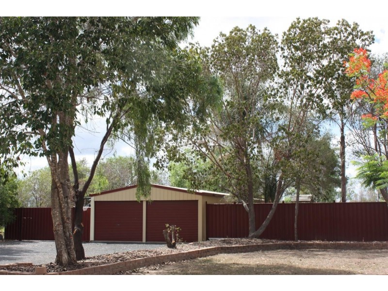 10 Coaker Drive, Emerald QLD 4720
