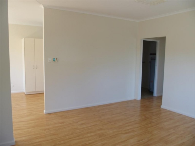 16 Bridgeman Street, Emerald QLD 4720