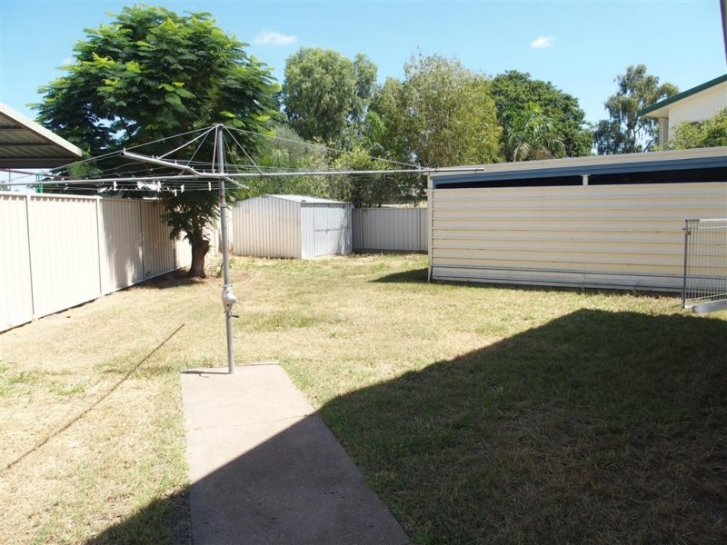 16 Bridgeman Street, Emerald QLD 4720