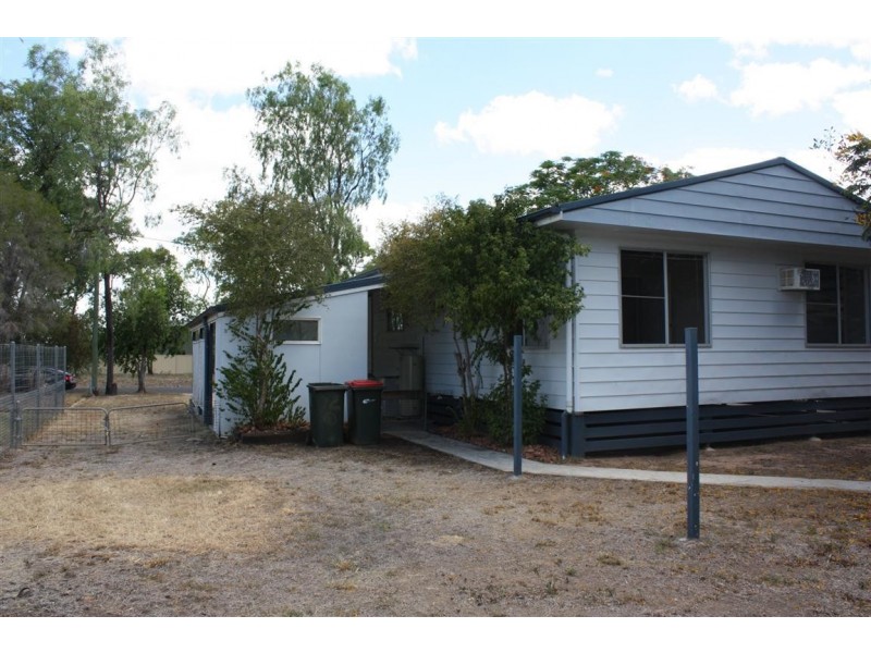 72 Braeside Road, Emerald QLD 4720