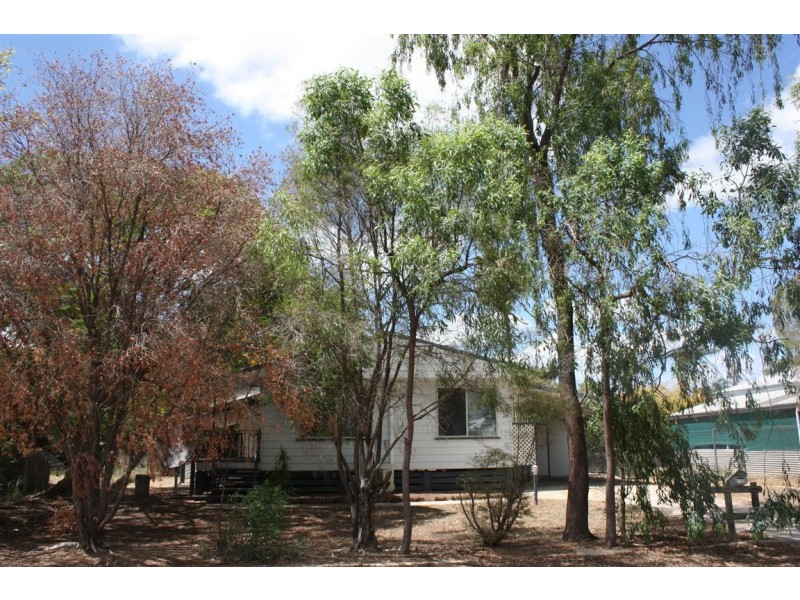 72 Braeside Road, Emerald QLD 4720