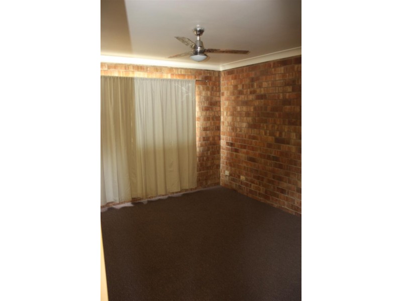 1/167 Opal Street, Emerald QLD 4720