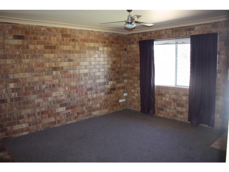 1/167 Opal Street, Emerald QLD 4720