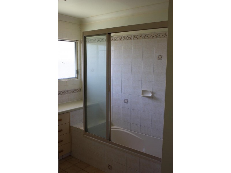 1/167 Opal Street, Emerald QLD 4720