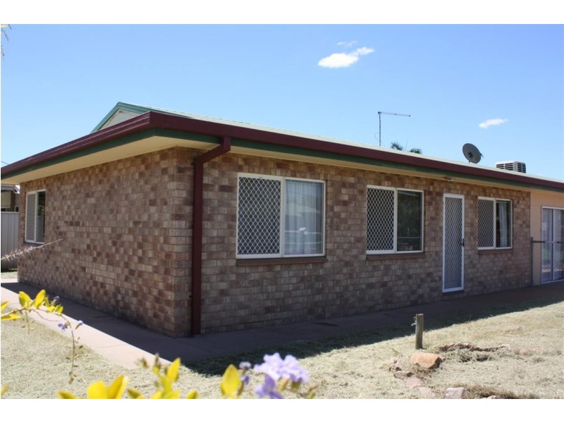 1/167 Opal Street, Emerald QLD 4720