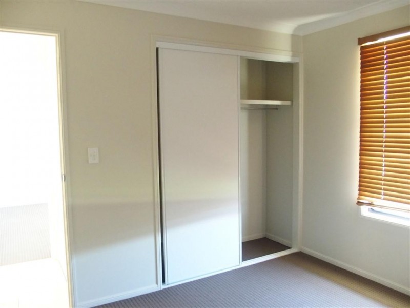 73 Loch Street, Emerald QLD 4720