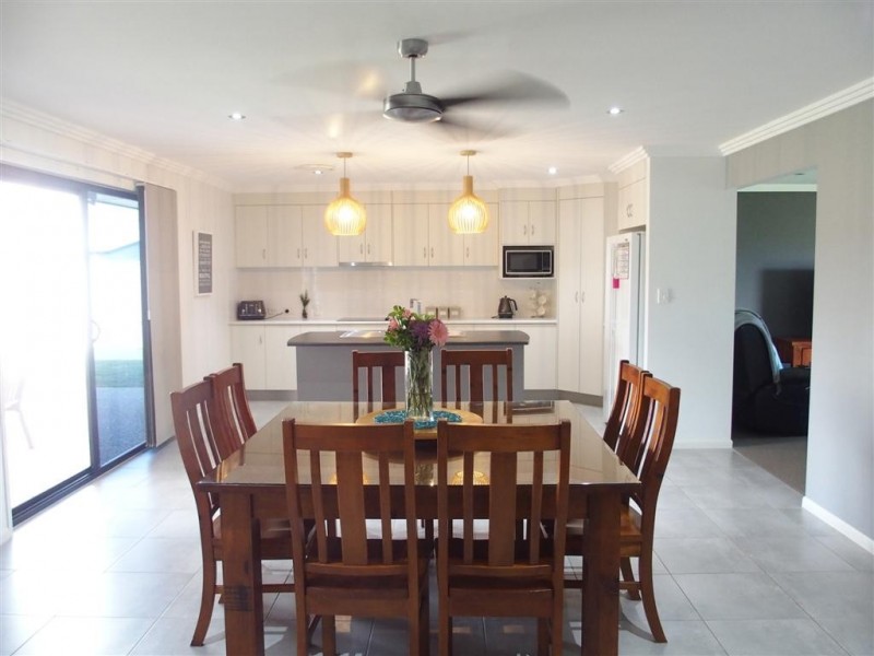 74 Canterbury Road, Emerald QLD 4720