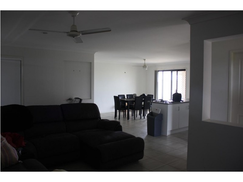 2 Lightening Street, Emerald QLD 4720