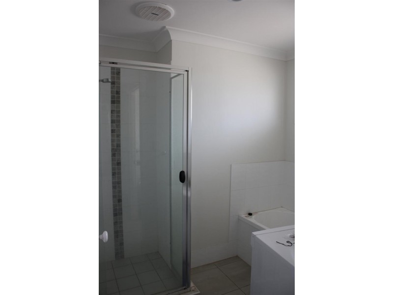 2 Lightening Street, Emerald QLD 4720