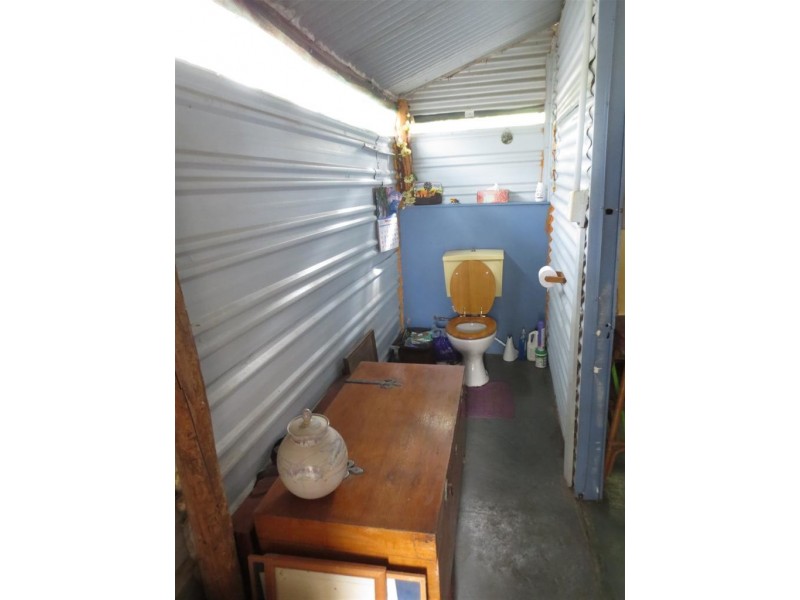 MC 71529 25 Rubyhill Crescent, Sapphire QLD 4702