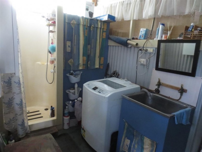 MC 71529 25 Rubyhill Crescent, Sapphire QLD 4702