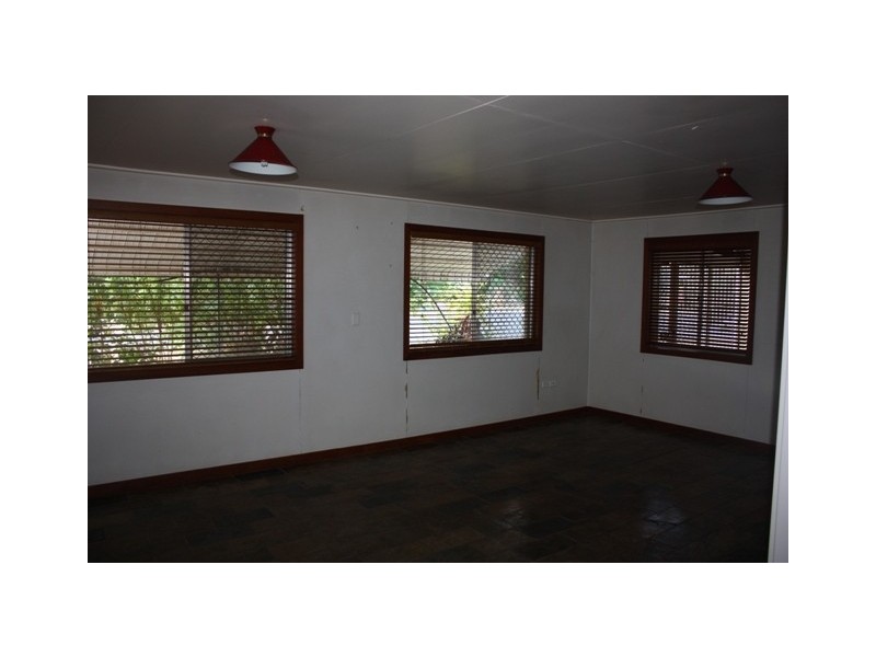 16 Old Aiport Drive, Emerald QLD 4720