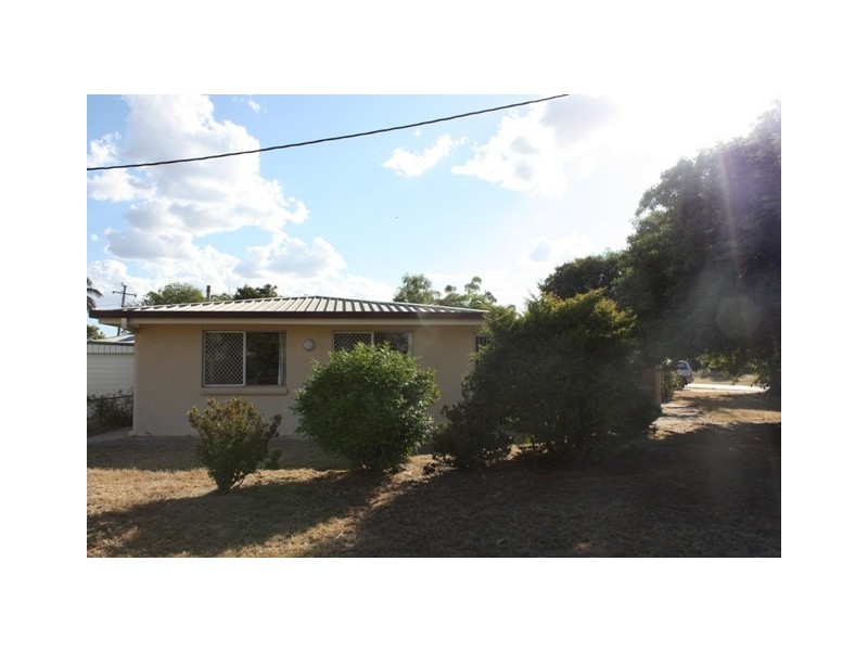 16 Old Aiport Drive, Emerald QLD 4720