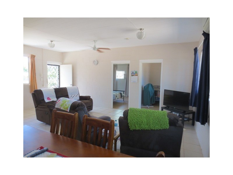 7 Baker Road, Sapphire QLD 4702