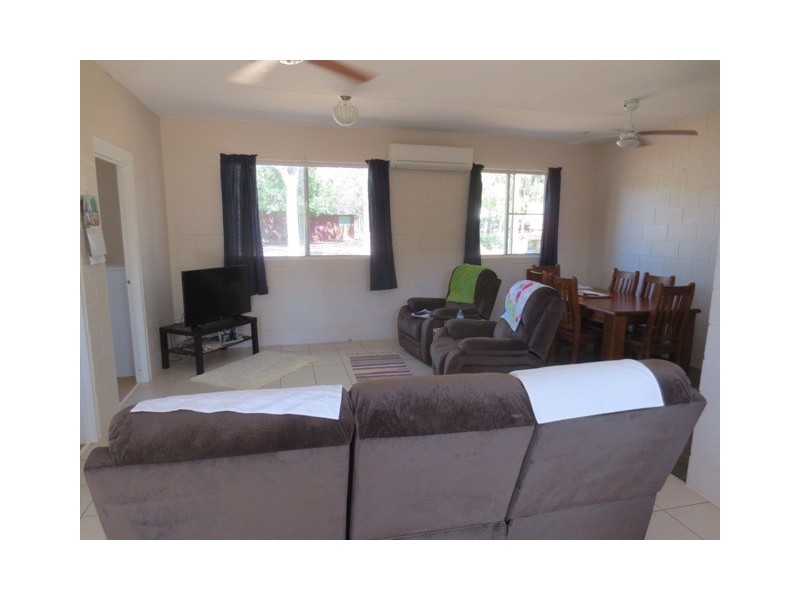 7 Baker Road, Sapphire QLD 4702