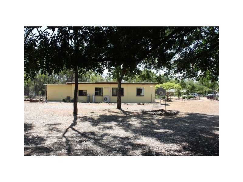 7 Baker Road, Sapphire QLD 4702