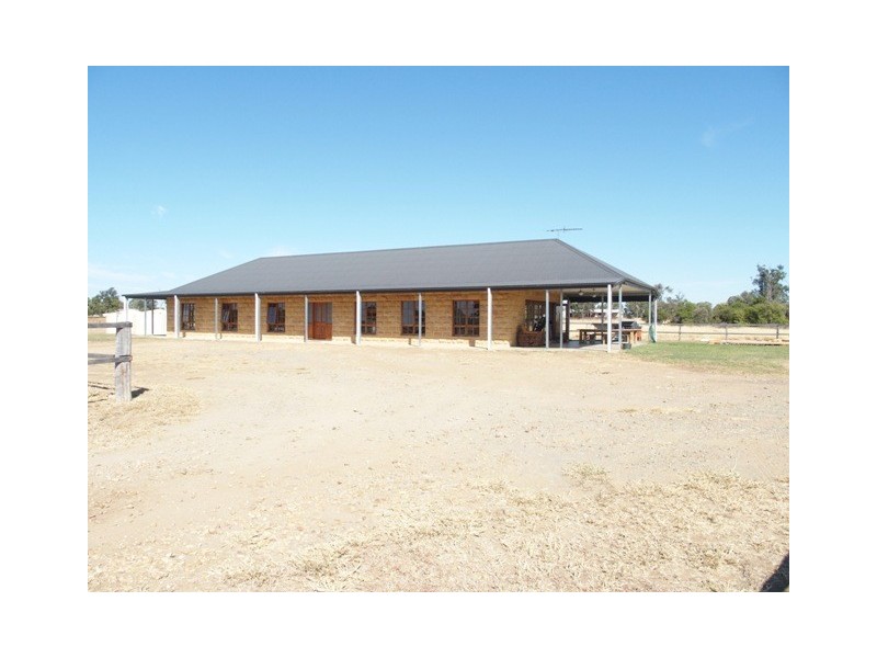 310 Glengallan Road, Emerald QLD 4720
