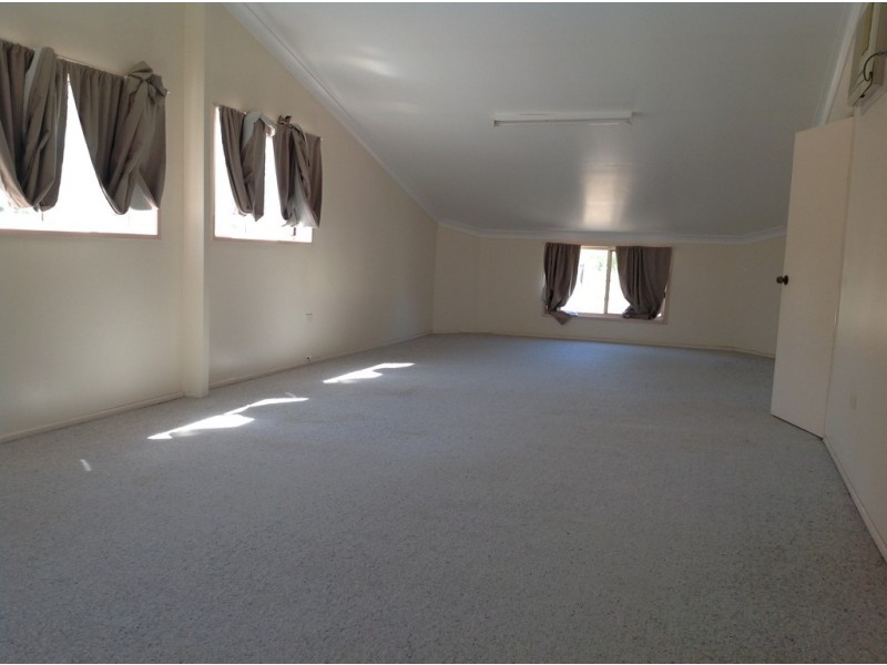 243 Glengallan Road, Emerald QLD 4720