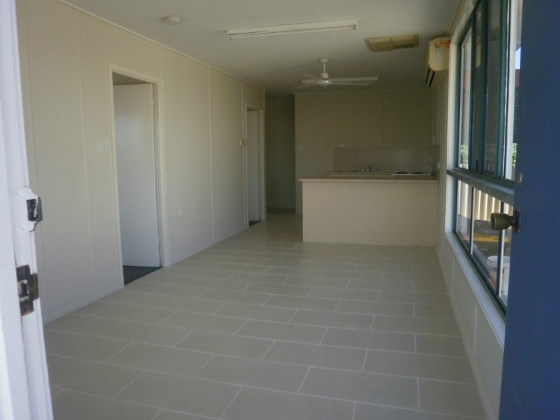 9 Vicki Close, Emerald QLD 4720