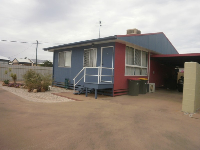 9 Vicki Close, Emerald QLD 4720