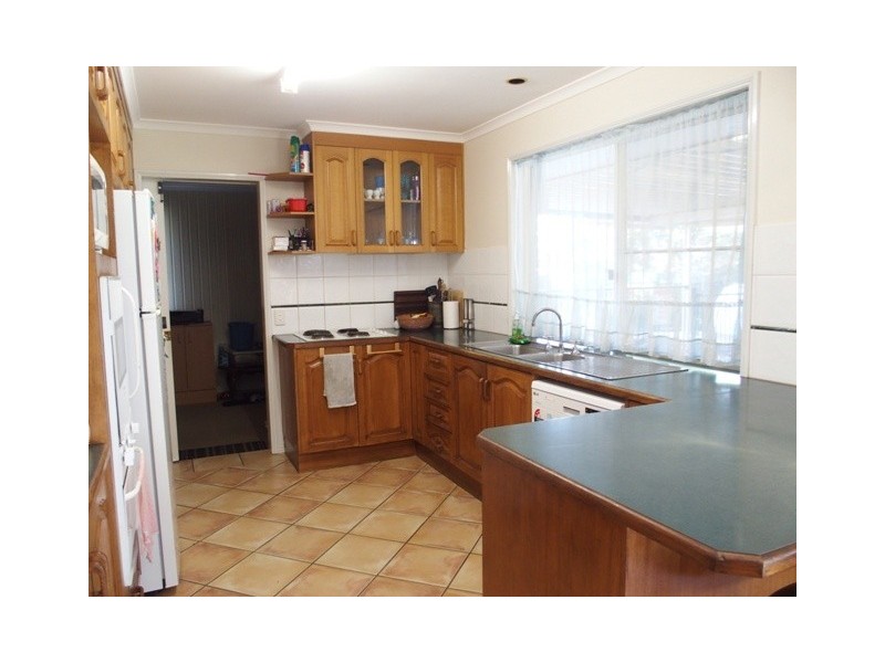 70 Crinum Crescent, Emerald QLD 4720