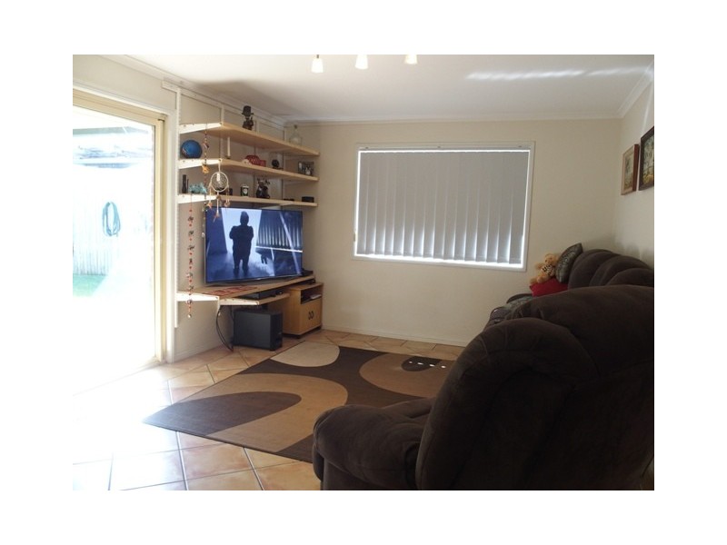 70 Crinum Crescent, Emerald QLD 4720