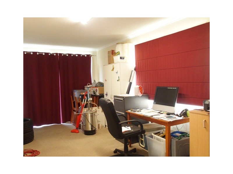 70 Crinum Crescent, Emerald QLD 4720