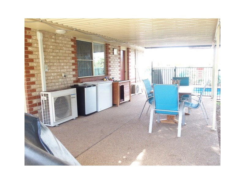 70 Crinum Crescent, Emerald QLD 4720