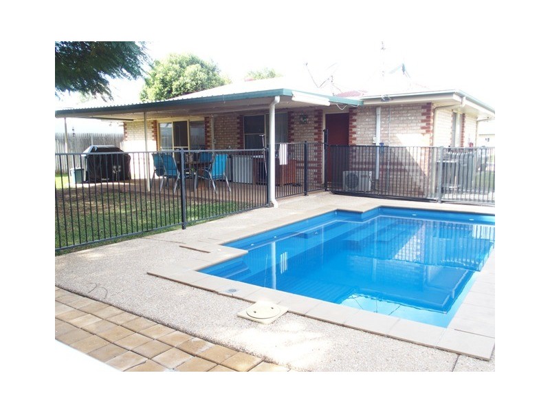 70 Crinum Crescent, Emerald QLD 4720