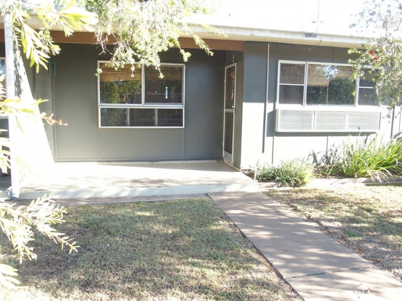 2/45 Opal Street, Emerald QLD 4720