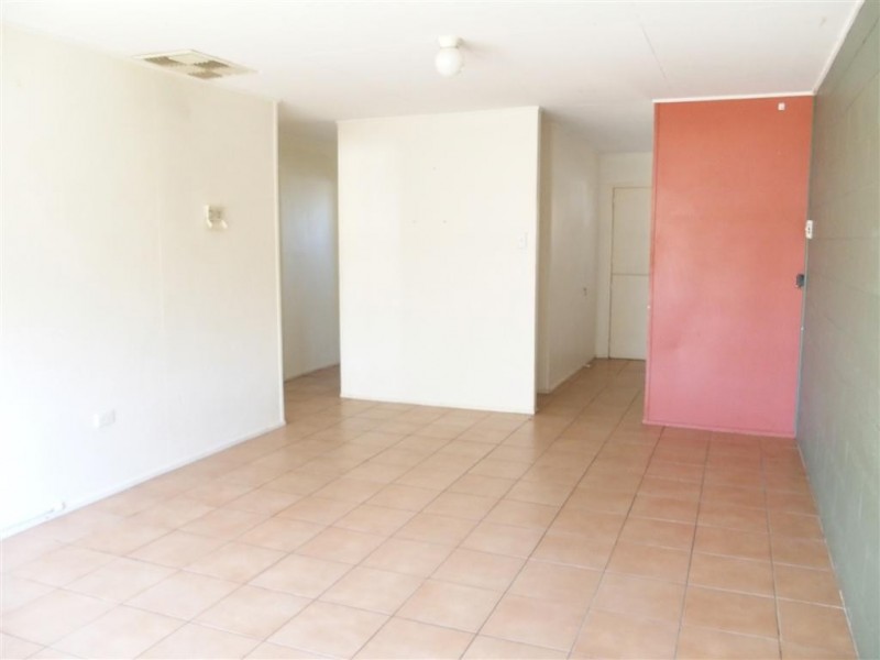 2/45 Opal Street, Emerald QLD 4720