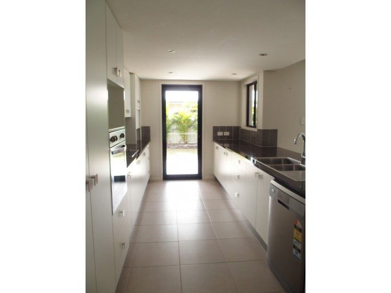 10 Desgrand Street, Emerald QLD 4720