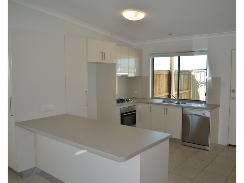 18/8 Hillcrest Street, Emerald QLD 4720