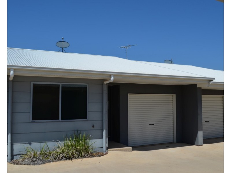 18/8 Hillcrest Street, Emerald QLD 4720