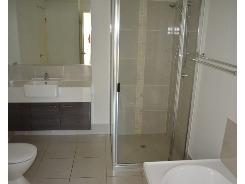 18/8 Hillcrest Street, Emerald QLD 4720