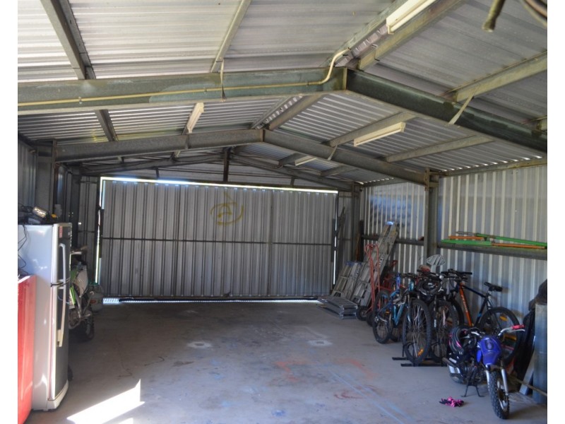 10 Andrews Road, Emerald QLD 4720