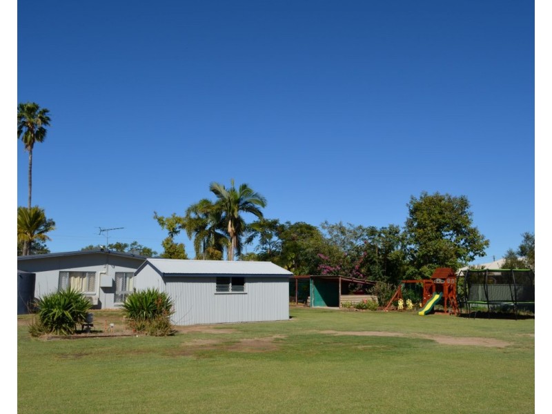 10 Andrews Road, Emerald QLD 4720