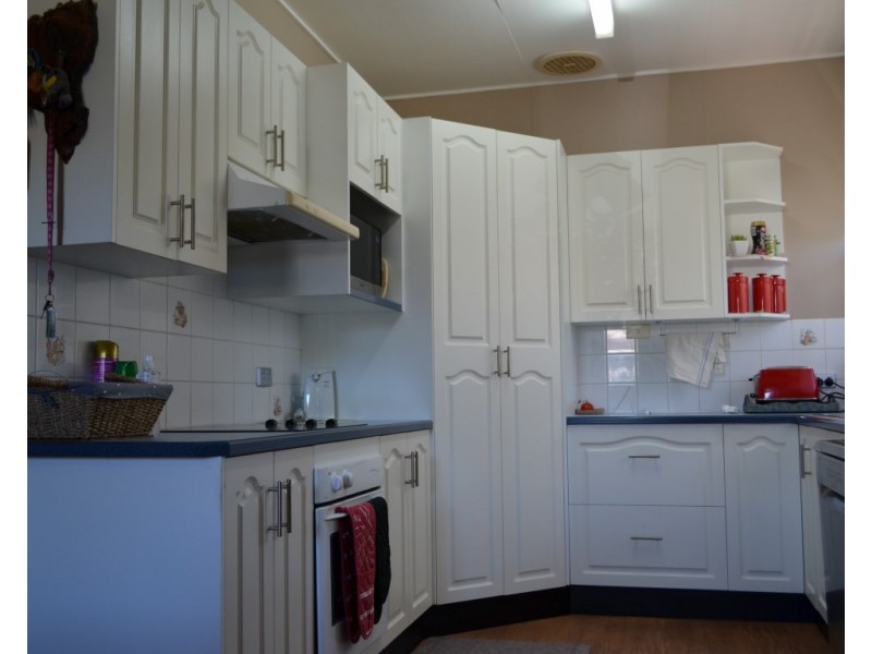 11 Mckendry Street, Emerald QLD 4720