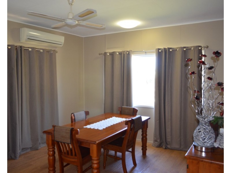 11 Mckendry Street, Emerald QLD 4720