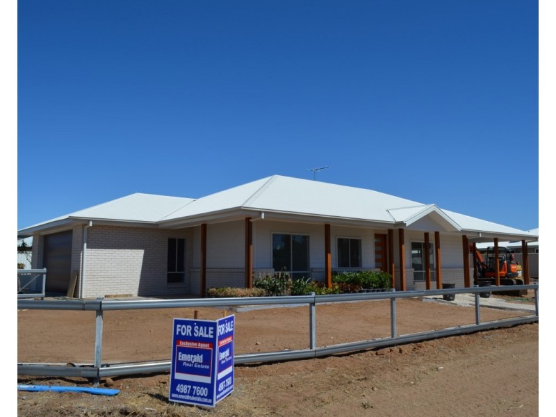 2 Ascot Court, Emerald QLD 4720