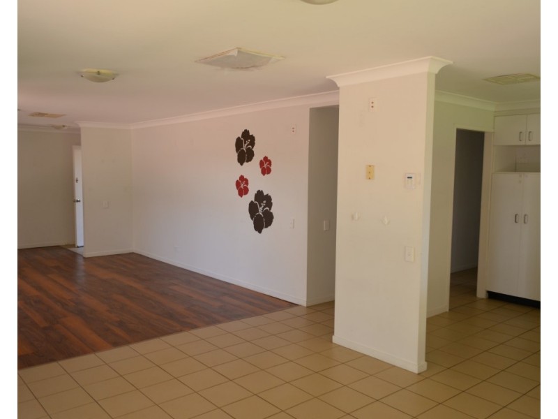 5 Crozier Crescent, Emerald QLD 4720