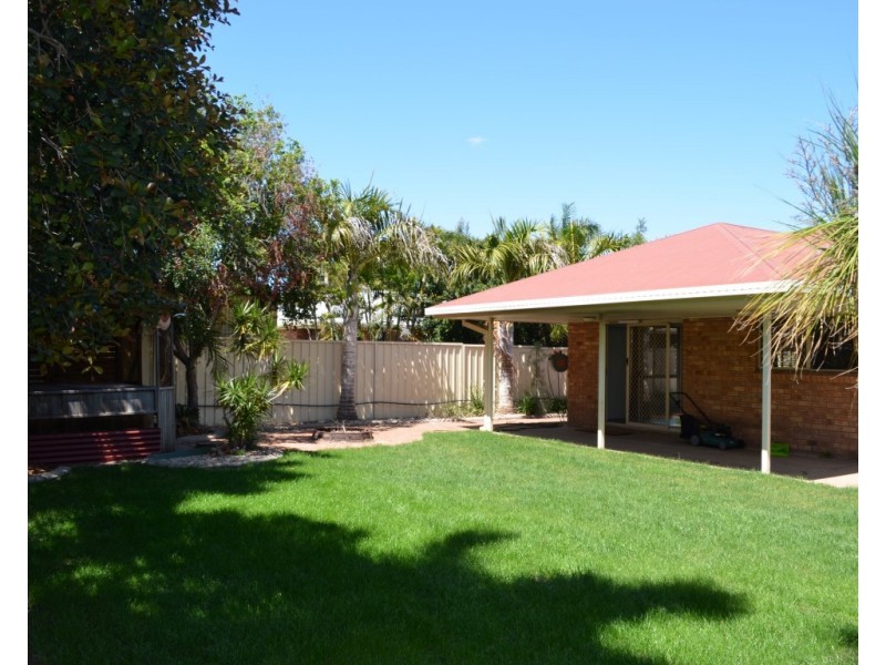 5 Crozier Crescent, Emerald QLD 4720