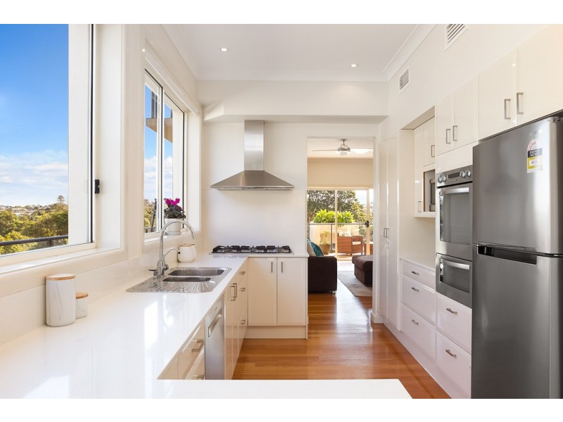 9 Foam Street, Freshwater NSW 2096