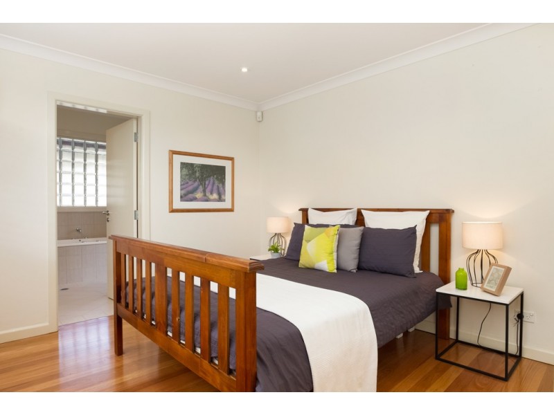 9 Foam Street, Freshwater NSW 2096