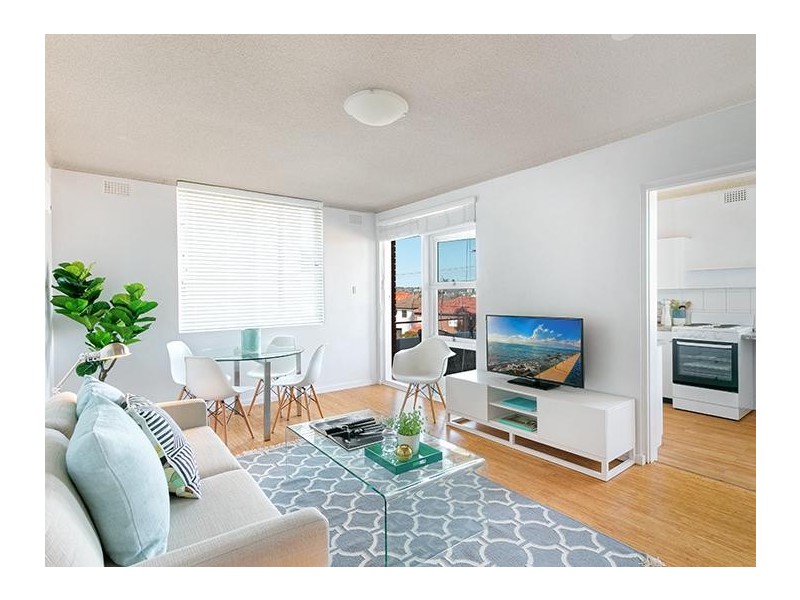 1/111 QUEENSCLIFF ROAD, Queenscliff NSW 2096